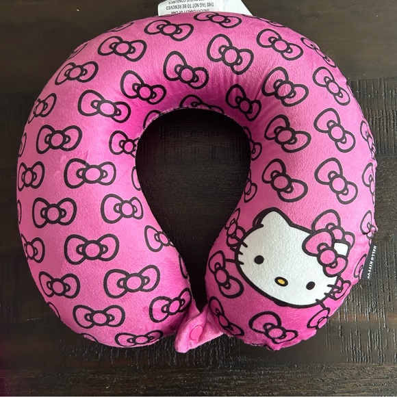 *NEW* Hello Kitty 3pc travel set: neck pillow, luggage tag & packing cube - Picture 10 of 12